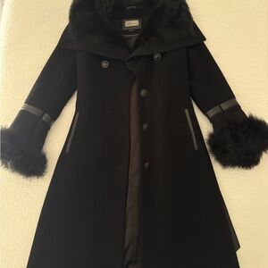 Mackage Elegant Black Fur-Trimmed Coat